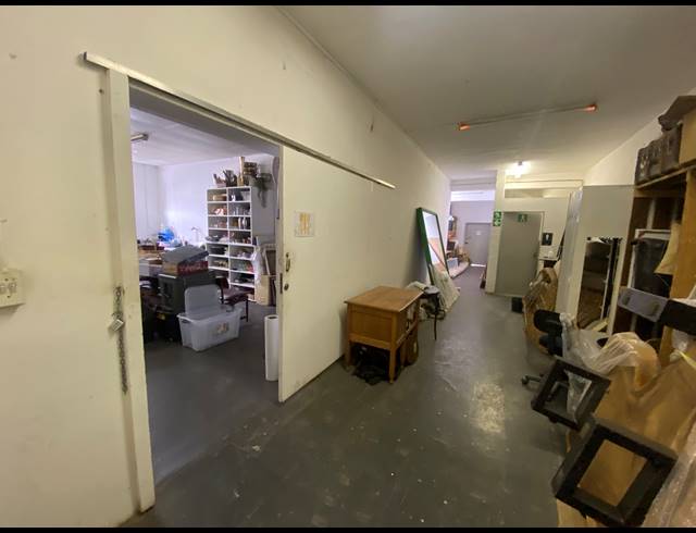 900M² WAREHOUSE TO LET IN PAARDEN EILAND
